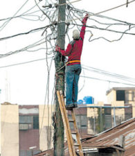 Man found dead on electricity pole in Abeokuta