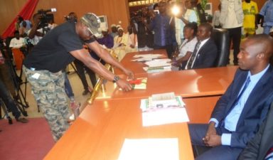 Wearing of military camouflage: APC says Fayose threat to democracy
