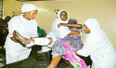 2 Nurses receive N200,000 for tolerating patients in Lagos