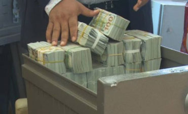 EFCC forfeits N15b recovered in Lagos apartment to FG