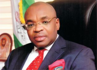 Akwa Ibom Governor, Udom Emmanuel, donates SUV, 40 Hilux to police, as he welcomes 31st CP to state