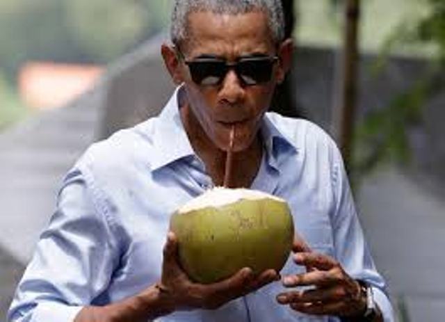 Obama-drinks-coconut-water.jpg