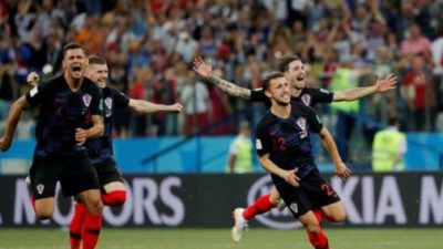 Croatia advance to quarter-finals, beat Denmark 3-2
