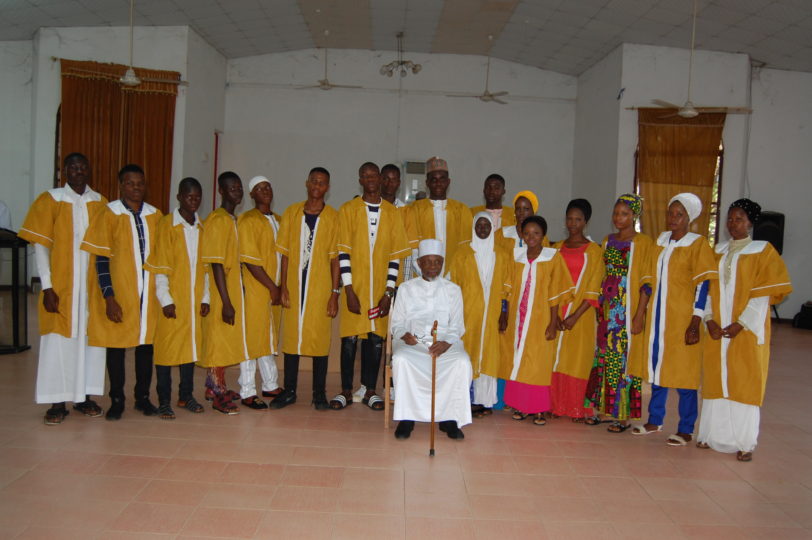 IMA-Bola-Ajibola-poses-with-graduates-1.jpg