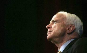 U.S. Senator McCain dies, Obama leads tributes