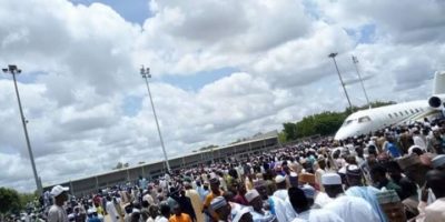 Wamakko finally proves right APC, Buhari’s popularity in Sokoto as massive crowd welcomes him to town
