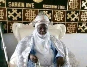 President Buhari mourns Emir of Awe