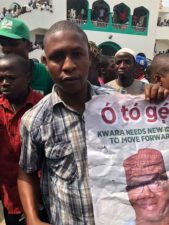 “O To Ge”, Kwarans take anti-Saraki campaign to Emir’s Palace, others