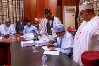 Buhari signs 2019 budget