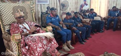 Photo: Deji of Akure receives in audience, new Ondo State Civil Defence Commandant