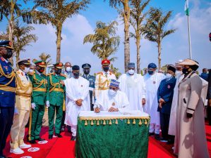 Buhari, Osinbajo, Tambuwal, other Nigerian states’ leaders celebrate Armed Forces Remembrance Day with tributes to fallen heroes