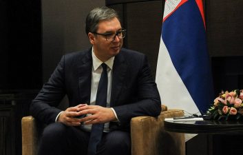 Serbia continues flights to Russia out of principle despite fake bomb threats — Vucic