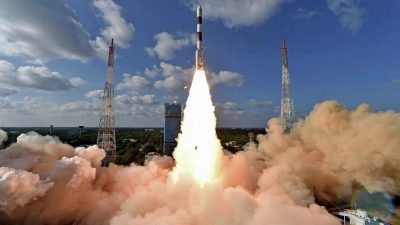 India’s ISRO/NSIL launches 36 OneWeb satellites from Sriharikota