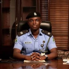 Police arrests three men specialized in defrauding passengers in Lagos
