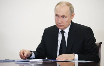 Poll reveals scale of Russian public’s confidence in Putin