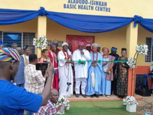 Akeredolu commissions Aladodo-Isinkan Basic Health Centre, motorised borehole