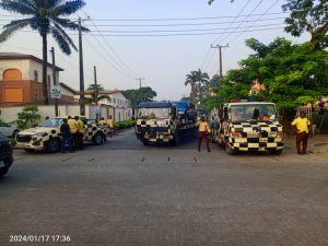 LASTMA impounds 30 vehicles over illegal parking in Lagos